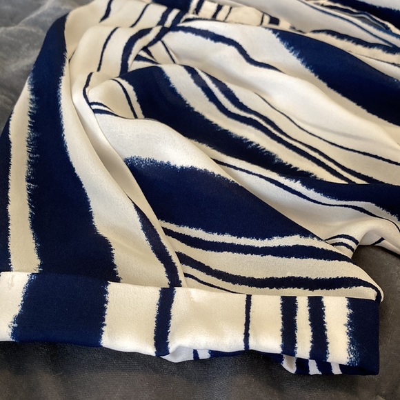 a.n.a. striped blouse - Picture 5 of 7